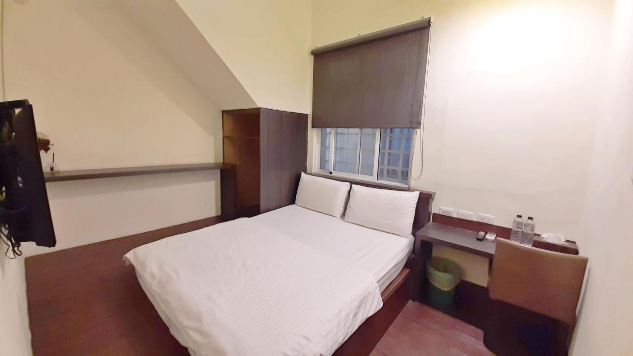 Home Sweet Beach Hotel Xiaoliuqiu Exterior photo