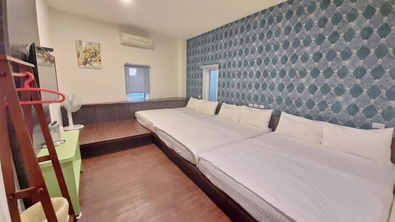 Home Sweet Beach Hotel Xiaoliuqiu Exterior photo